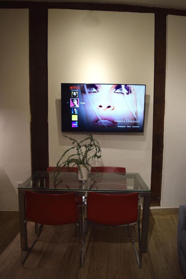 Opera Suites Fidelio , Cozy Studio In The Very Center Of Madri Exterior foto